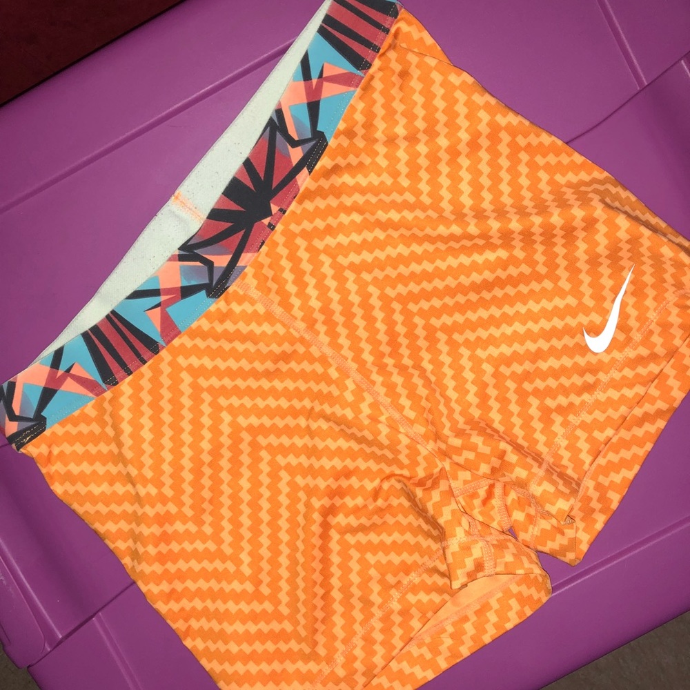Nike pro🧡